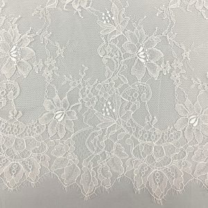 Chantilly Lace D2379 - Light Ivory