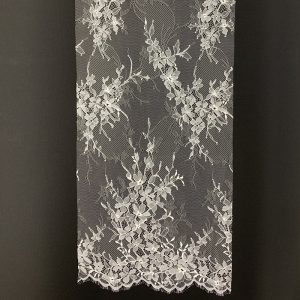 Chantilly Lace W2359 - Light Ivory